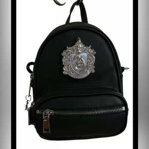 NWT Harry Potter Slytherin Crest Mini Backpack Universal Studios